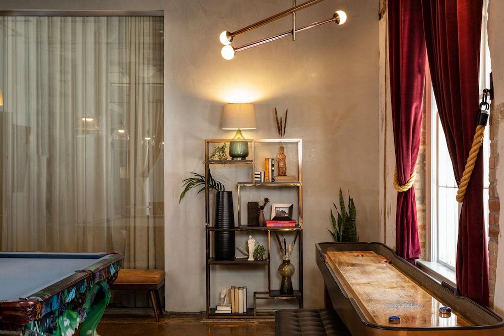 Canvas Hotel Dallas photo 55