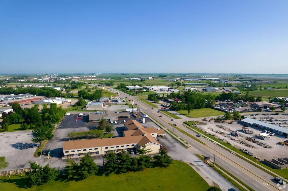 I-80 Inn & Suites photo 6