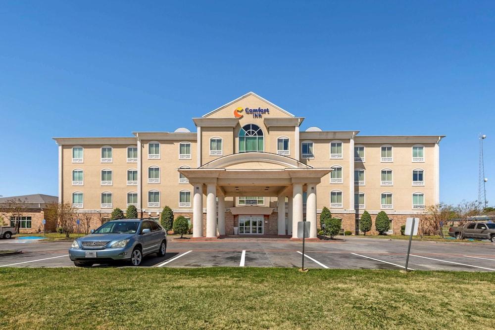 Lake Texoma Inn and Suites to match IHG — hotel in Denison