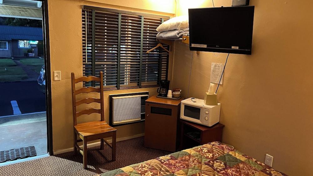 Jumping Frog Motel photo 87