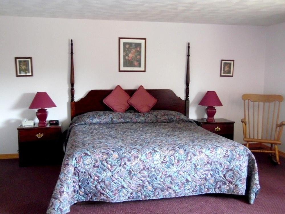 Redclyffe Shore Motor Inn photo 24