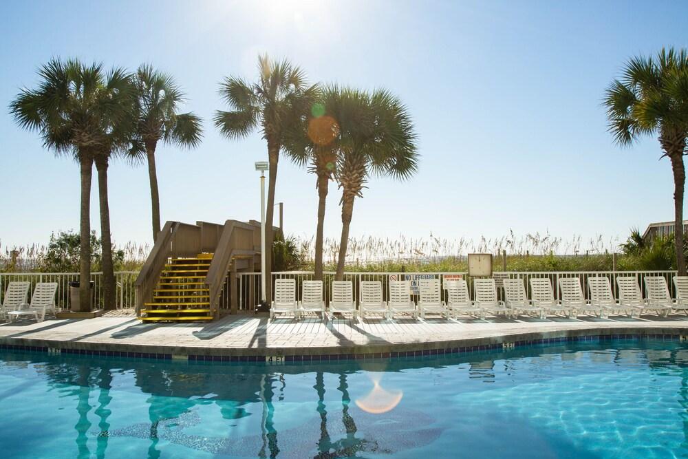 Crown Reef Beach Resort and Waterpark photo 29