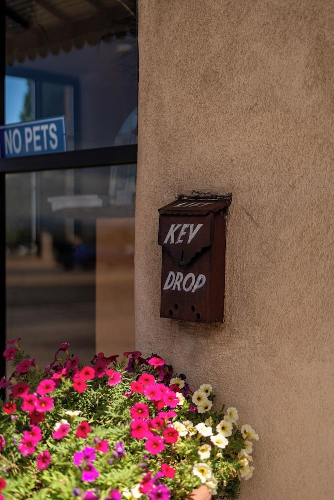 King's Rest Court Inn photo 39