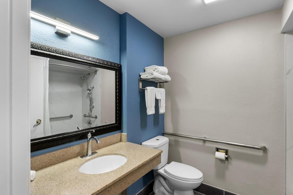 Park Inn by Radisson photo 8