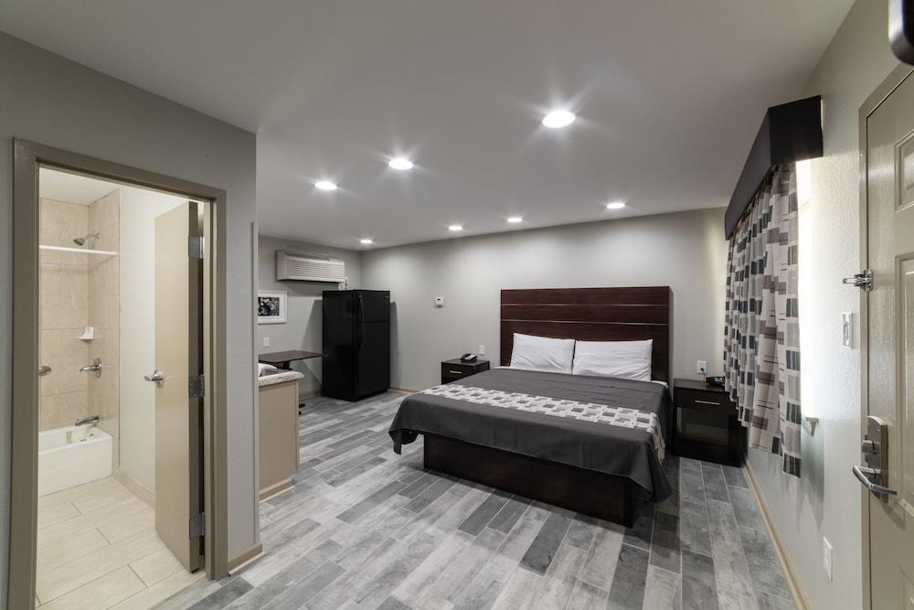 Budget Inn & Suites photo 25
