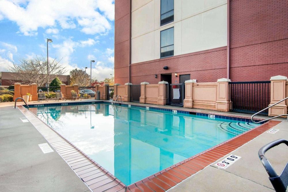 AmericInn by Wyndham Stonecrest near Atlanta photo 10