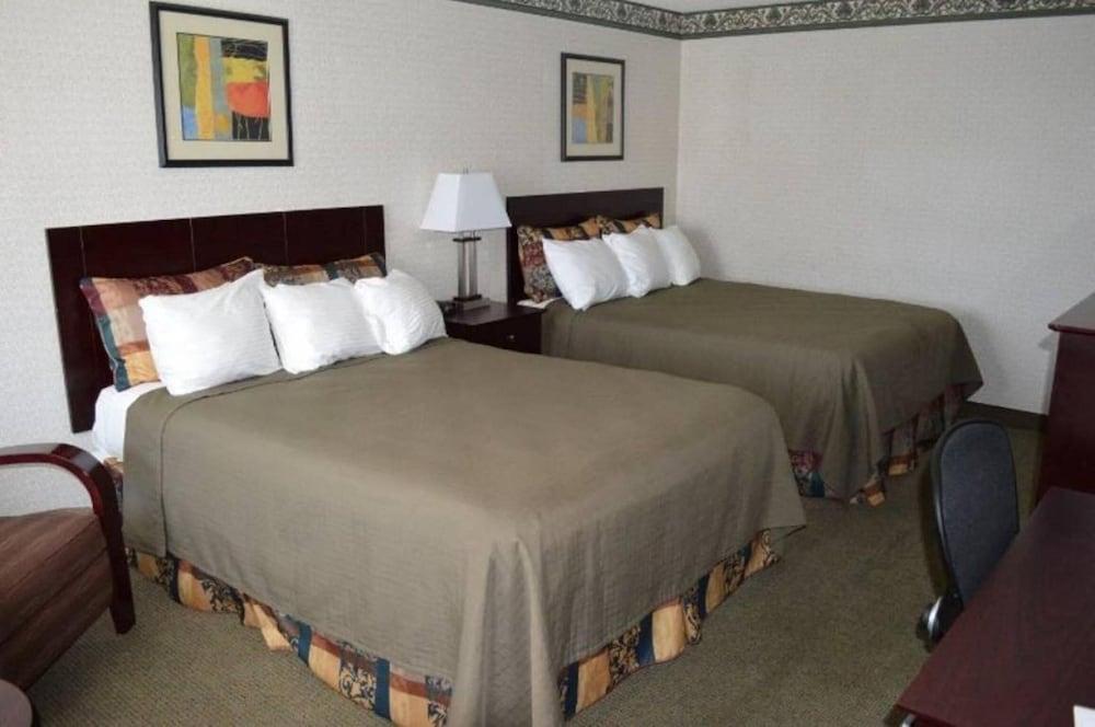 Holiday Motel photo 20