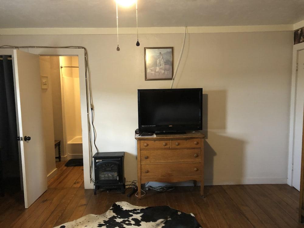 Fort Davis Drug Store Hotel photo 17