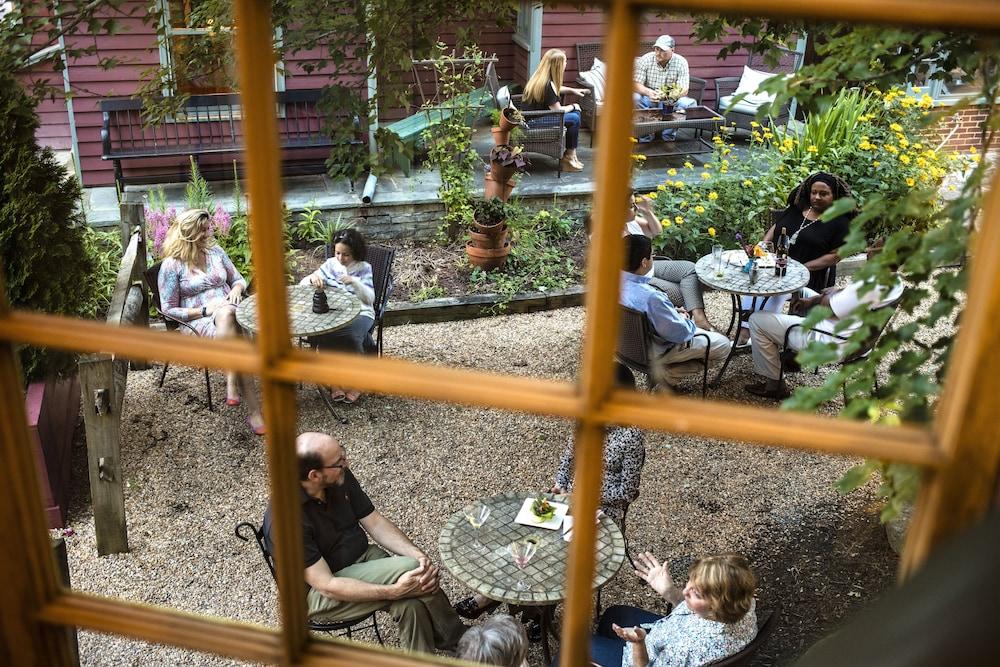 The Inn at Gristmill Square photo 48