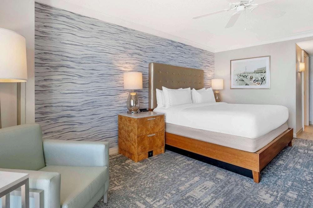Hilton Virginia Beach Oceanfront photo 59