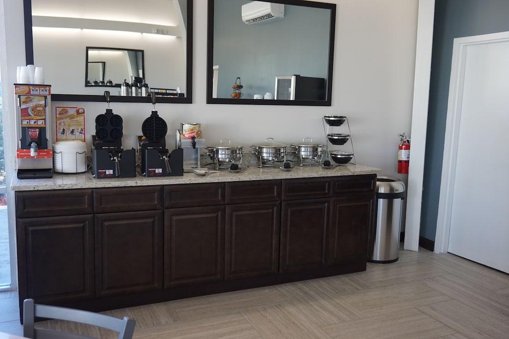 The Smart Stay Inn photo 30