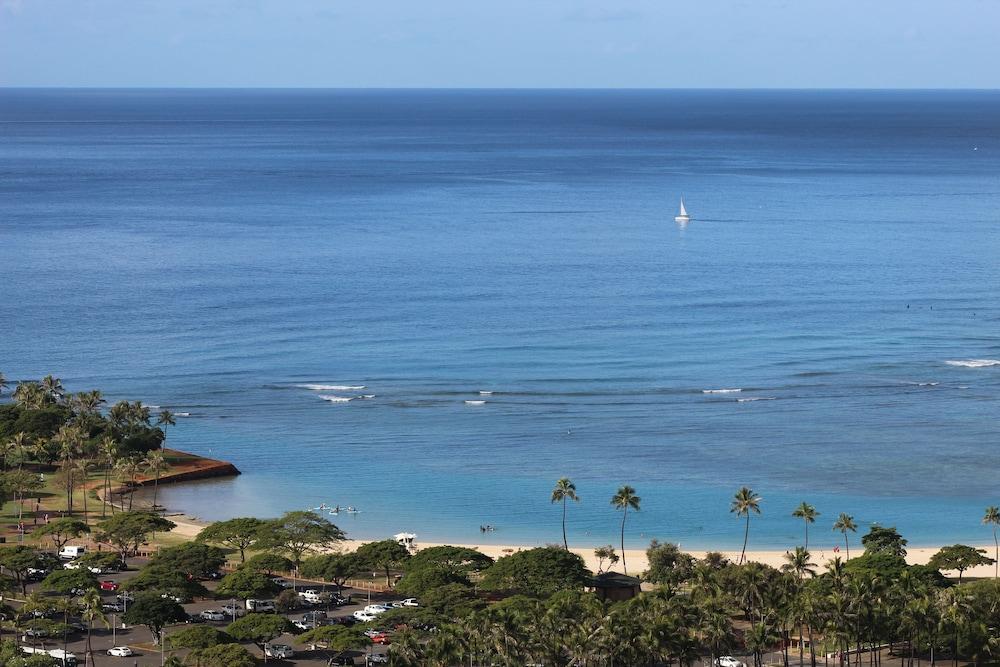 Ala Moana Hotel by LSI Resorts photo 2