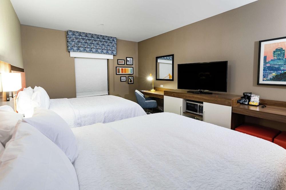 Hampton Inn & Suites Columbia Killian Road photo 46