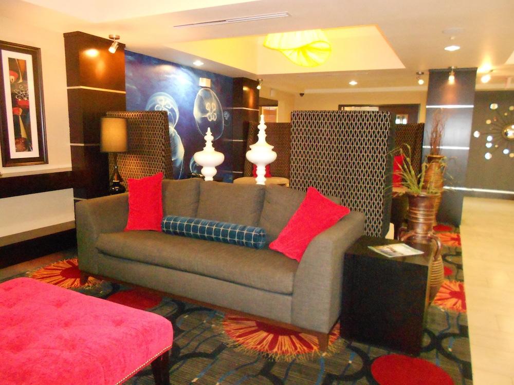 Holiday Inn Express and Suites Corpus Christi North by IHG photo 4