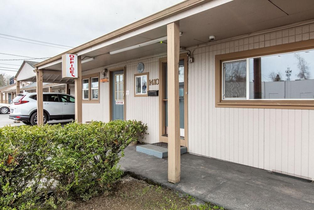 Autzen Inn photo 34