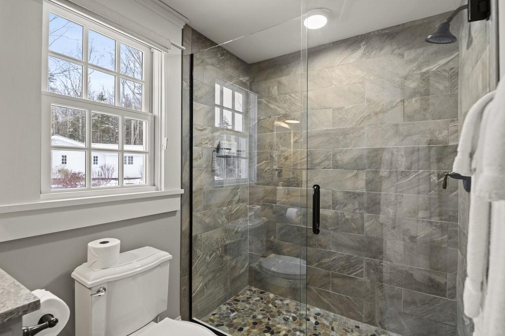 Brook Bound Inn photo 90