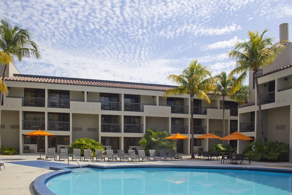 Miami Lakes Hotel photo 5