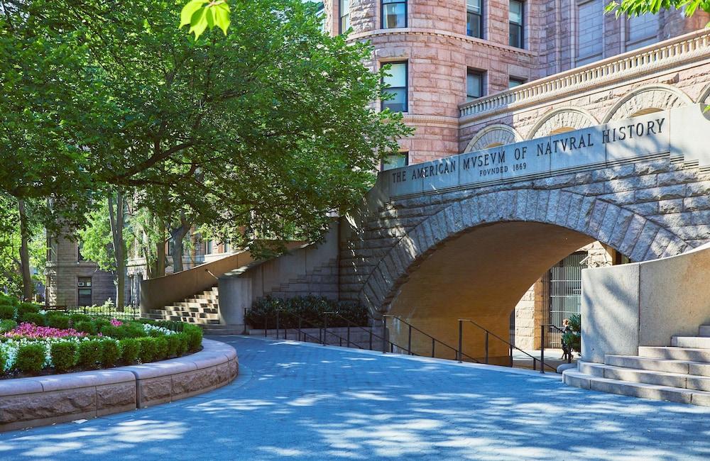 5th & 55th Residence Club photo 28