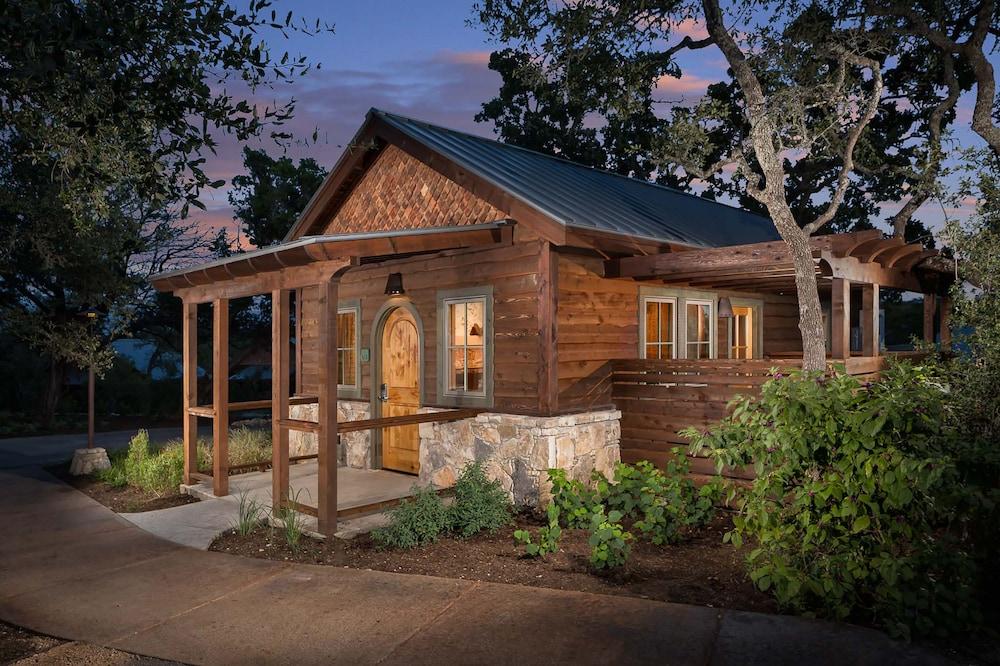 Camp Lucy — hotel in Dripping Springs