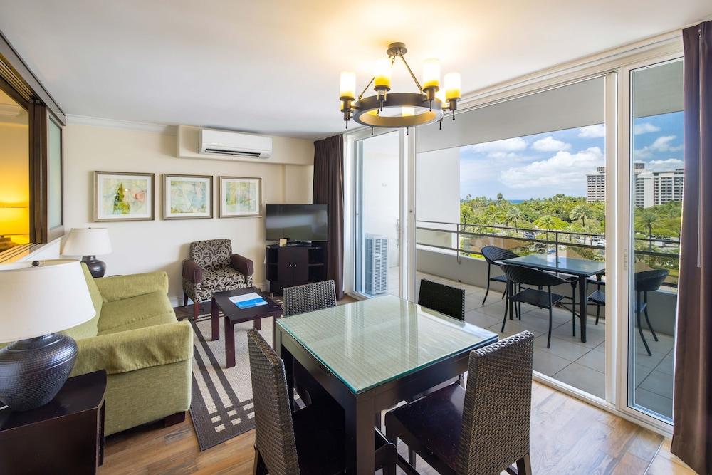 Regency on Beachwalk Waikiki by OUTRIGGER photo 82