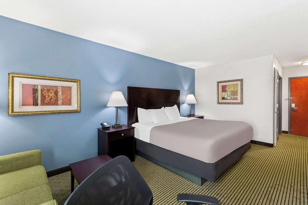 Quality Inn Dry Ridge photo 17