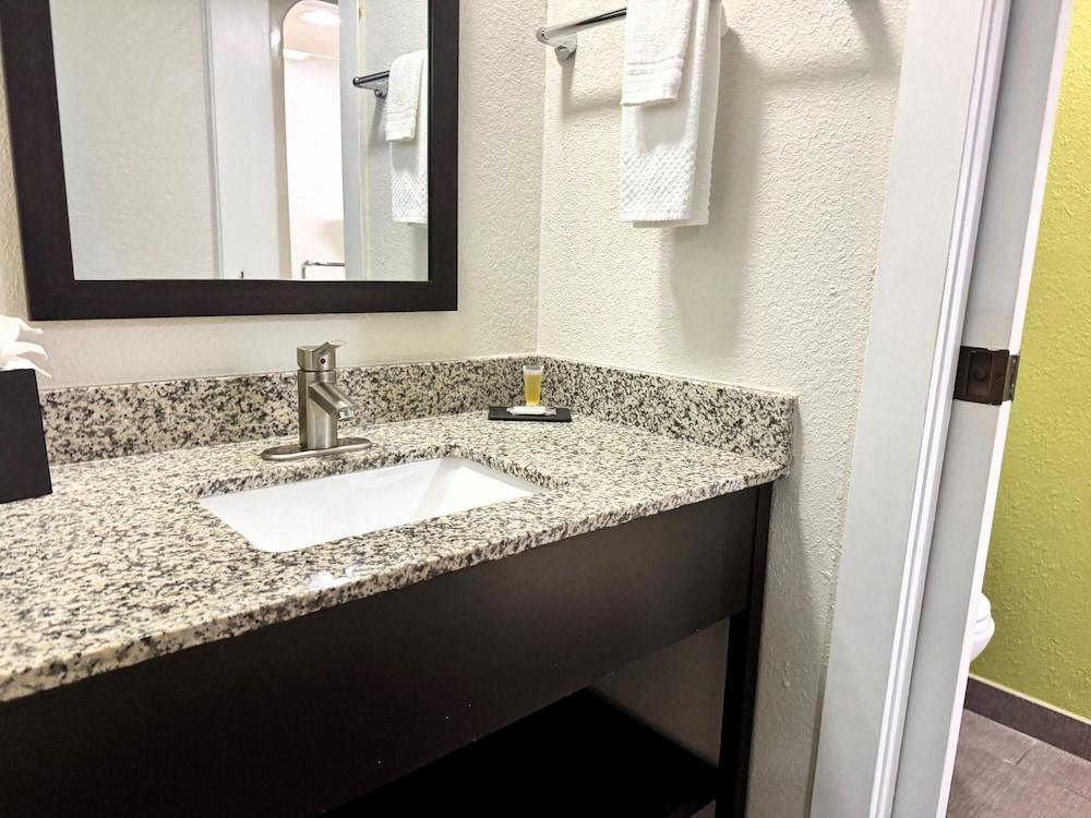 Travelodge by Wyndham Flowood/Jackson/Airport North photo 74