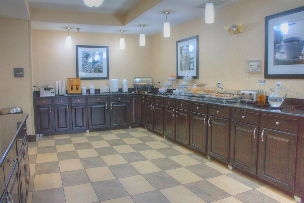 Wingate by Wyndham Steubenville photo 17