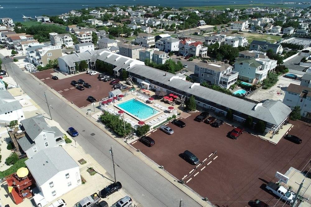 Sea Spray Motel photo 17