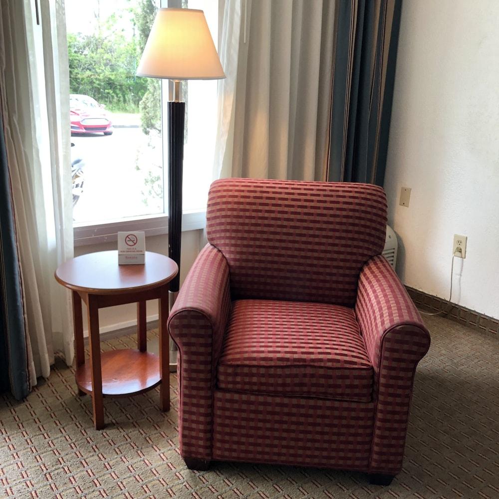 Ramada by Wyndham New Iberia photo 28