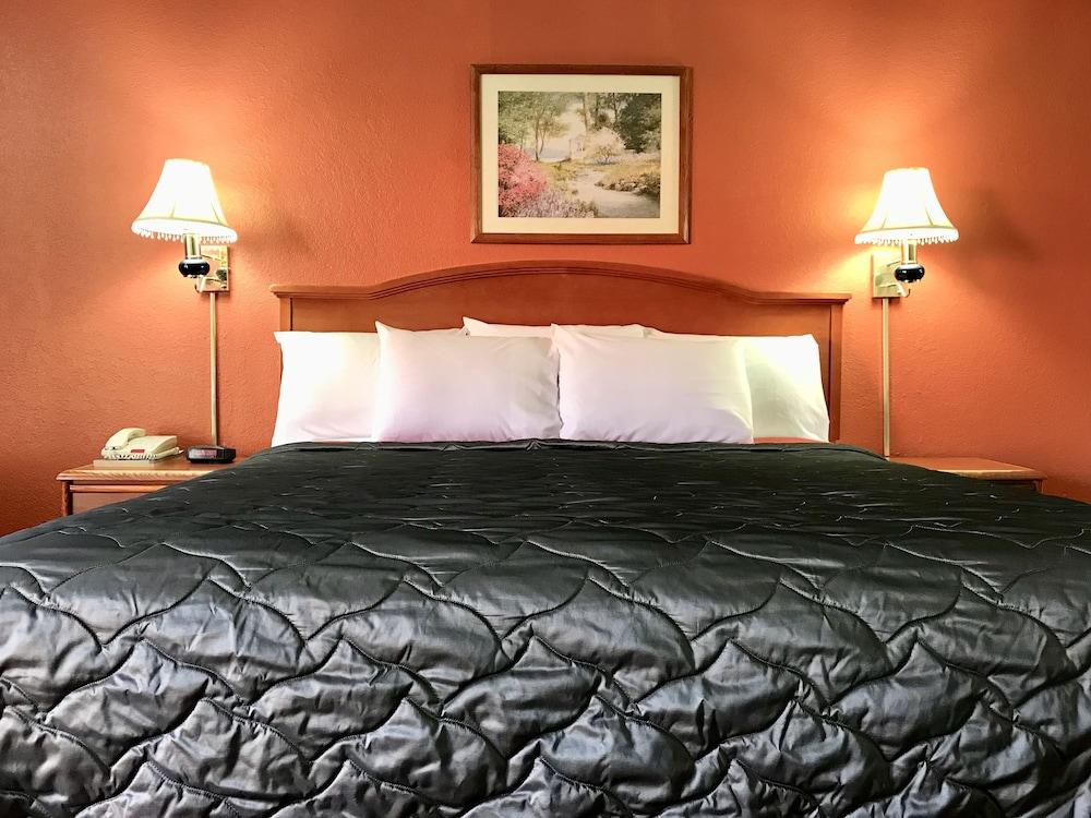 Best Budget Inn - Abilene photo 10