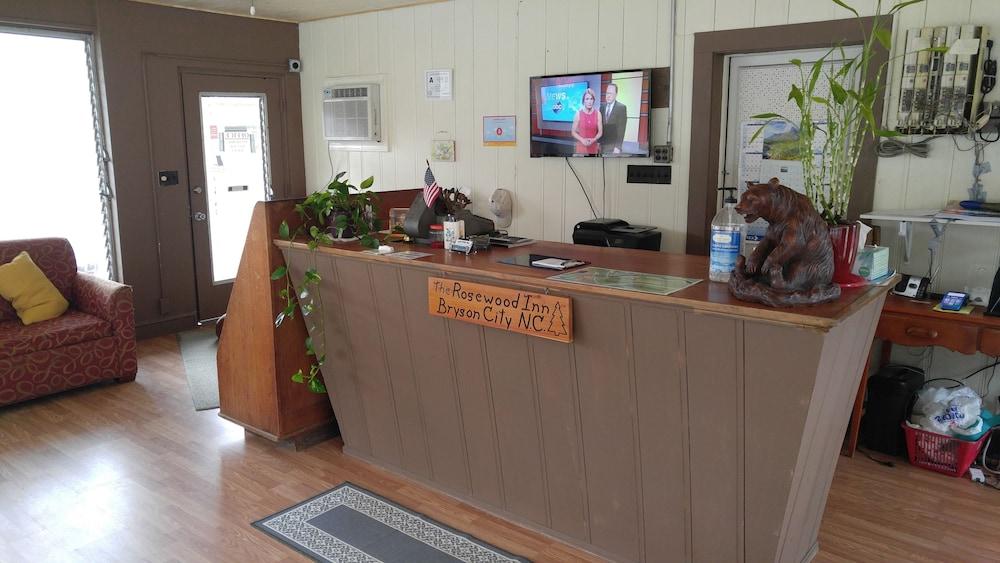 RoseWood Inn photo 59