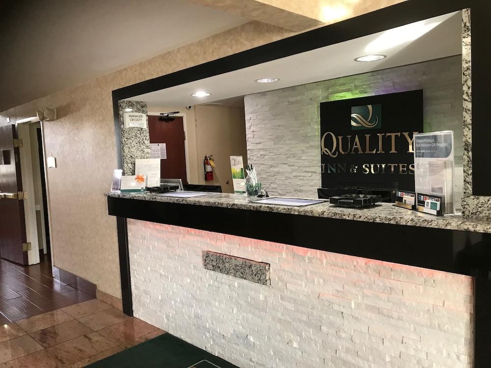 Quality Inn & Suites Middletown - Franklin photo 2