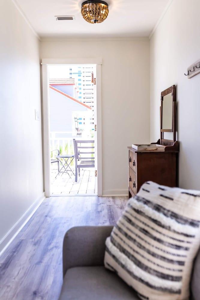 Days Like This -spacious Home Steps From the Beach photo 47
