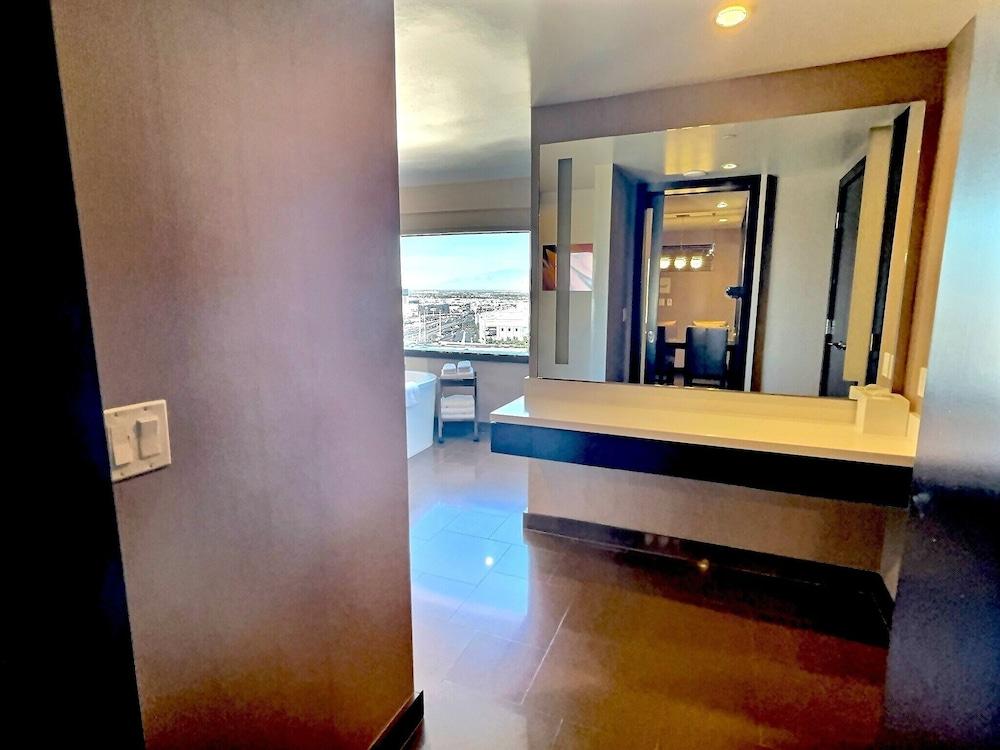 Jet Luxury at the Vdara Condo Hotel photo 5