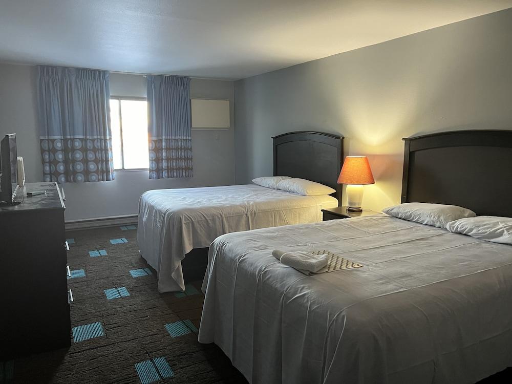 The Ridge Hotel Portage photo 17