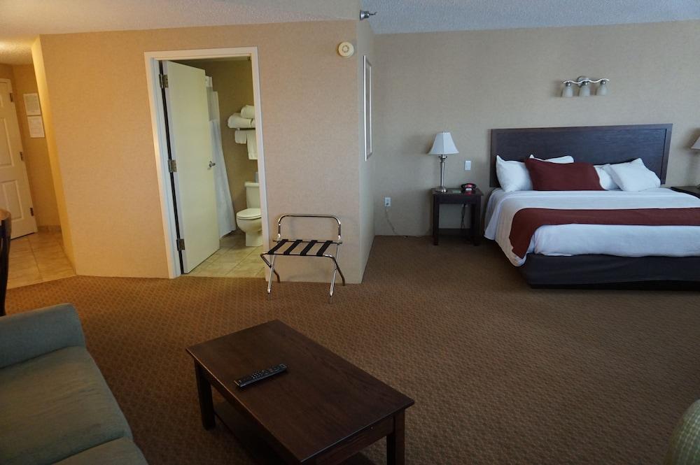 Findlay Inn and Conference Center photo 14