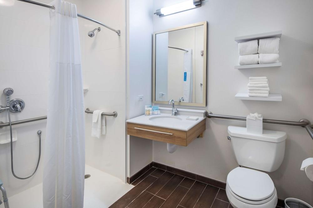 Hampton Inn & Suites Chicago/Lincolnshire photo 45