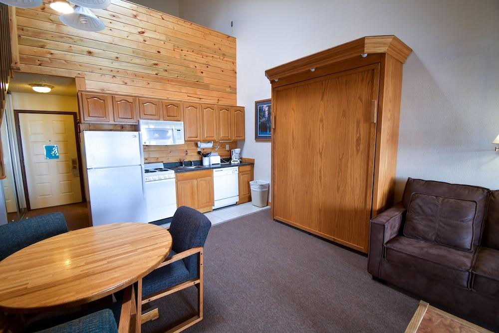 Inn at SilverCreek photo 11