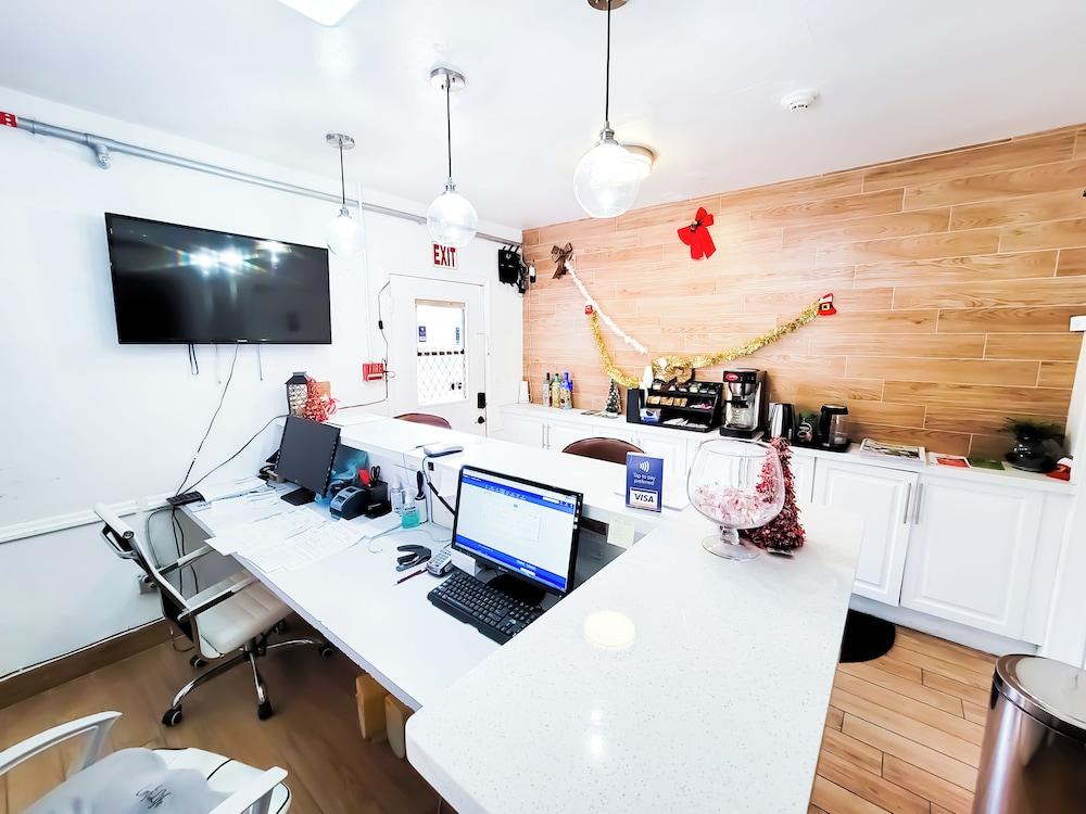 STAY INN BOUTIQUE HOTEL photo 18