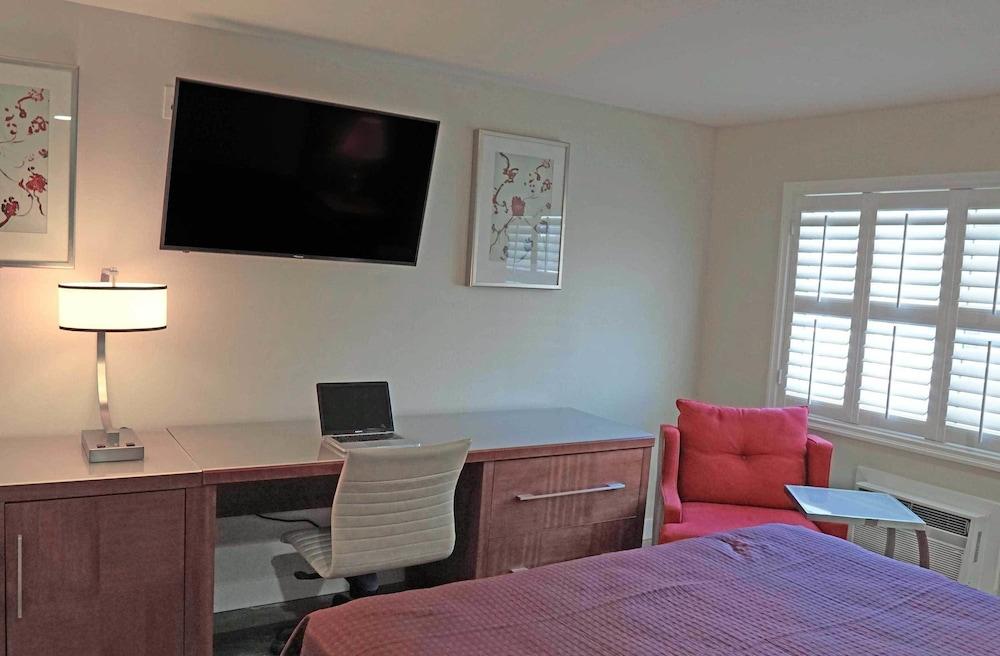 Del Mar Motel photo 17