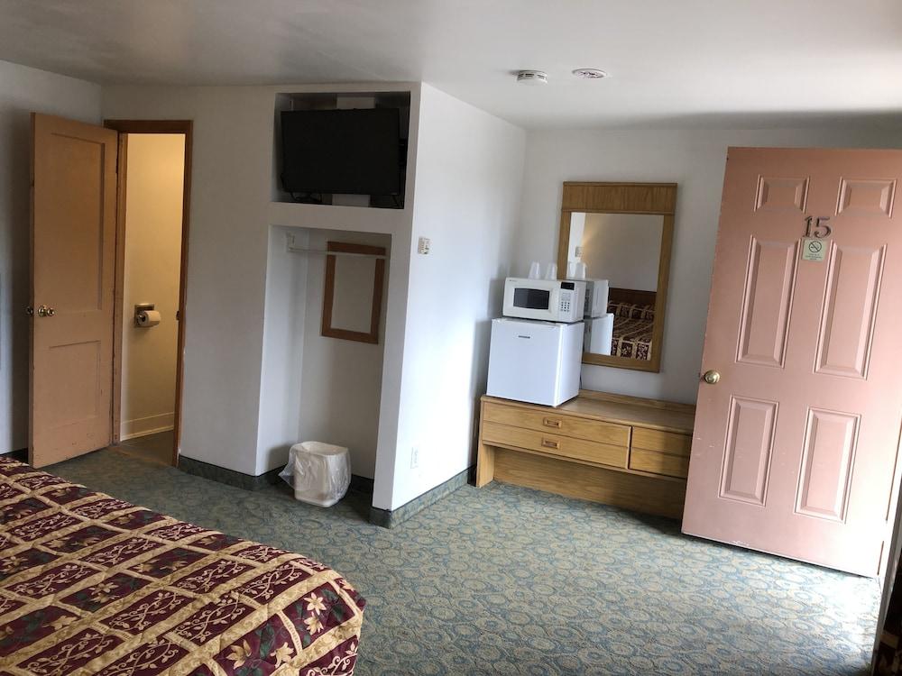 Deep Well Motel photo 6
