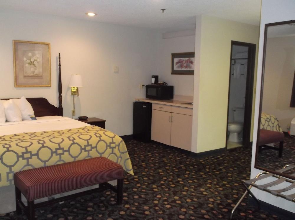 Baymont by Wyndham Metropolis photo 14