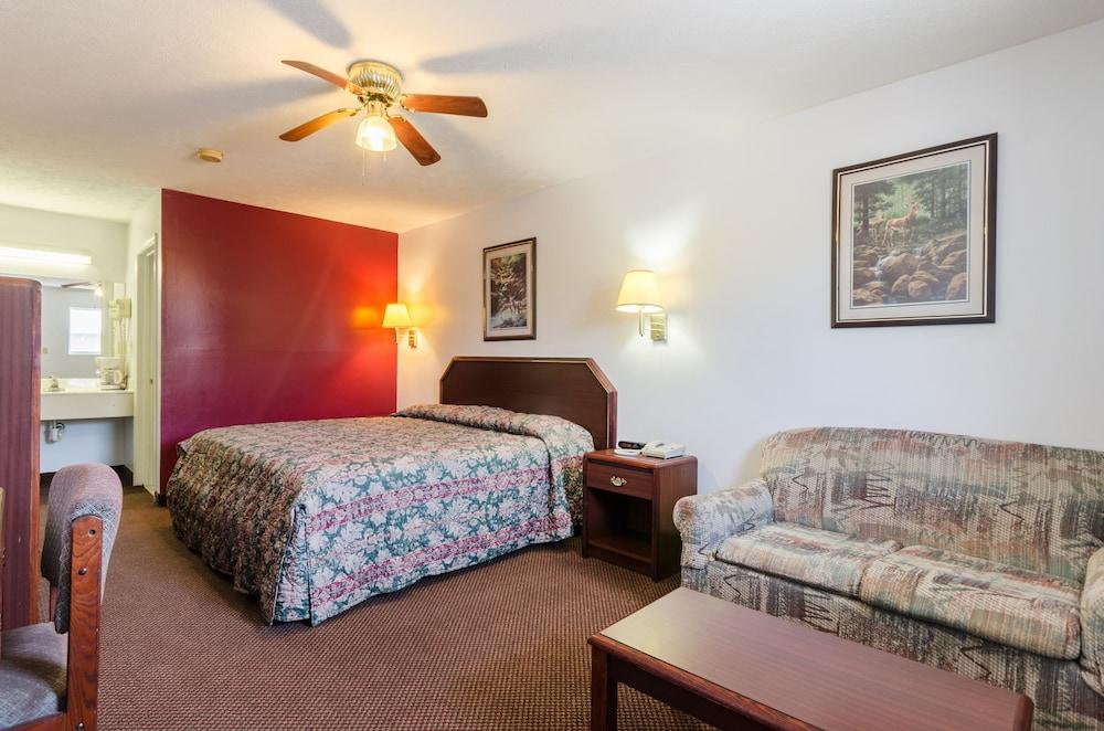 Deerfield Inn photo 9