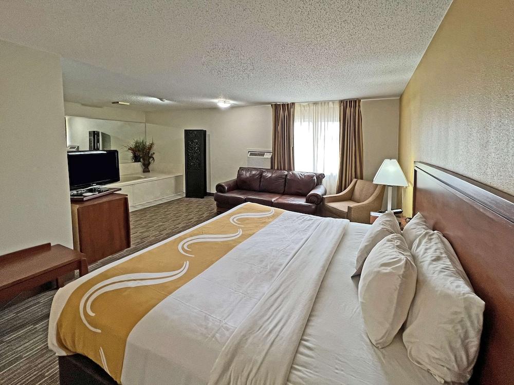 Quality Inn Mitchell I-90 photo 49