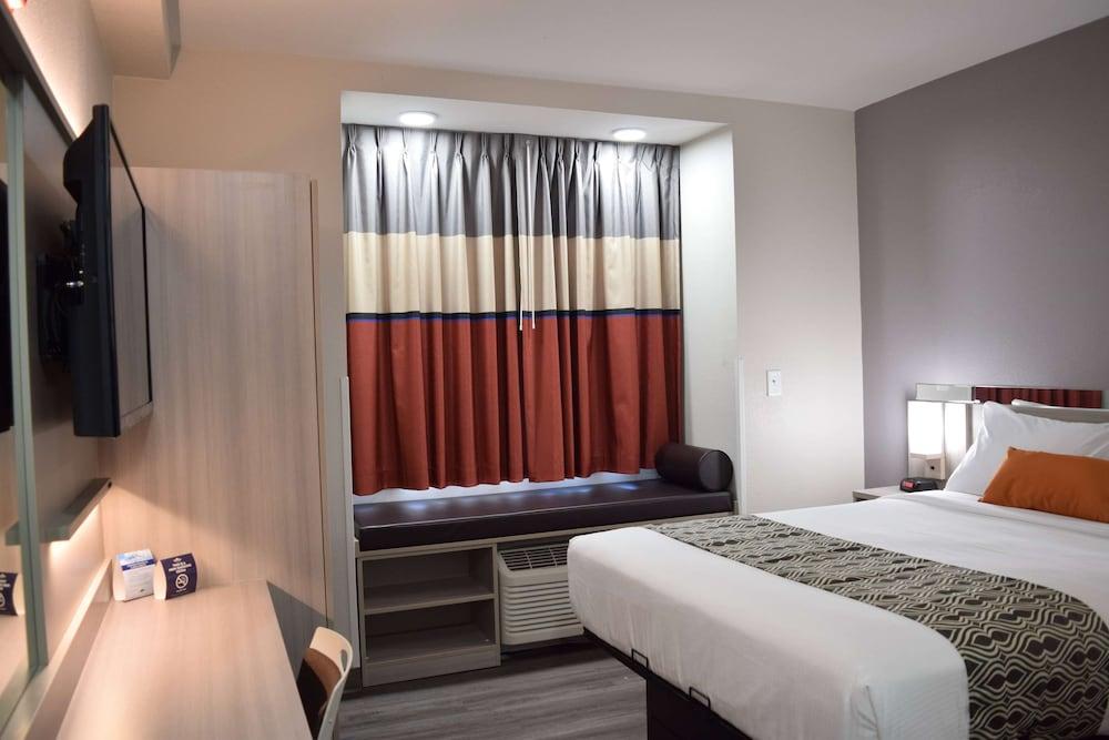 Microtel Inn & Suites by Wyndham Raleigh photo 12