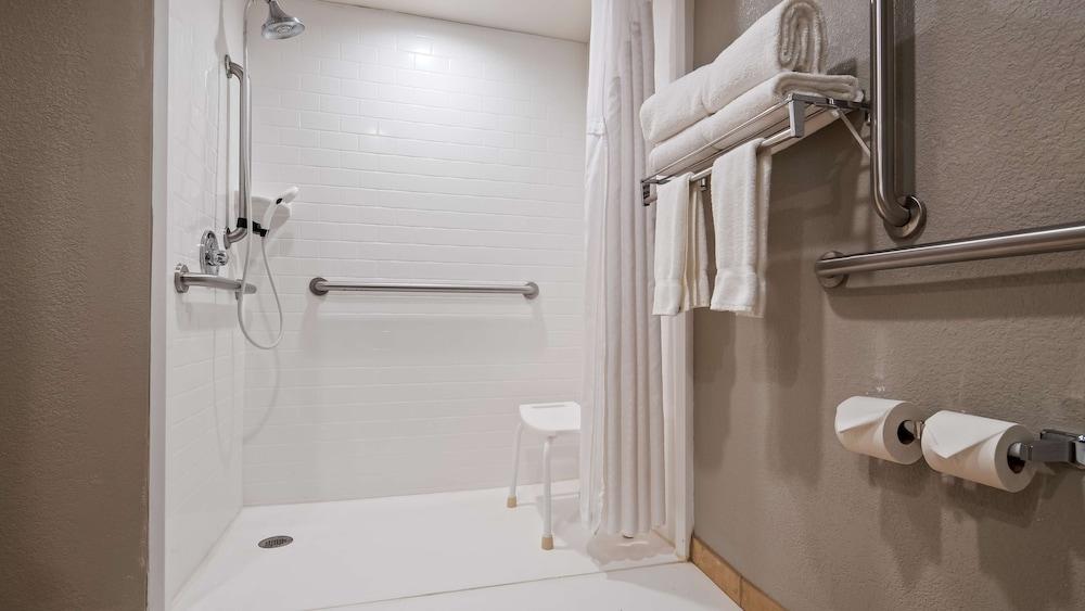 Best Western Plus Indianapolis NW Hotel photo 17