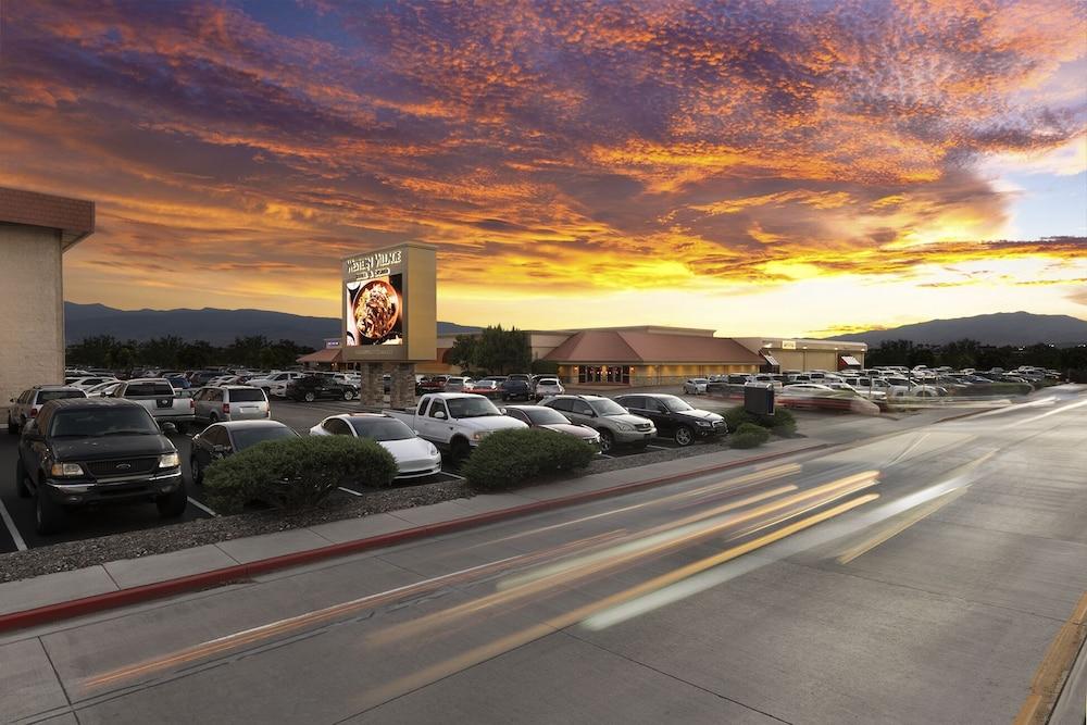 Western Village Inn & Casino by Peppermill Resorts photo 8