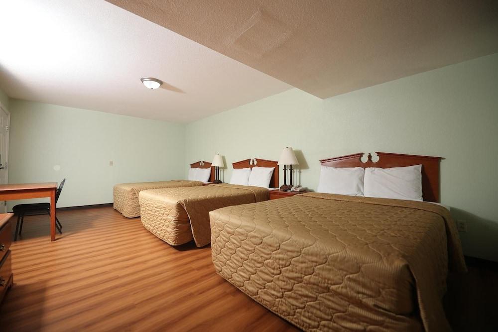 Texas Inn photo 19