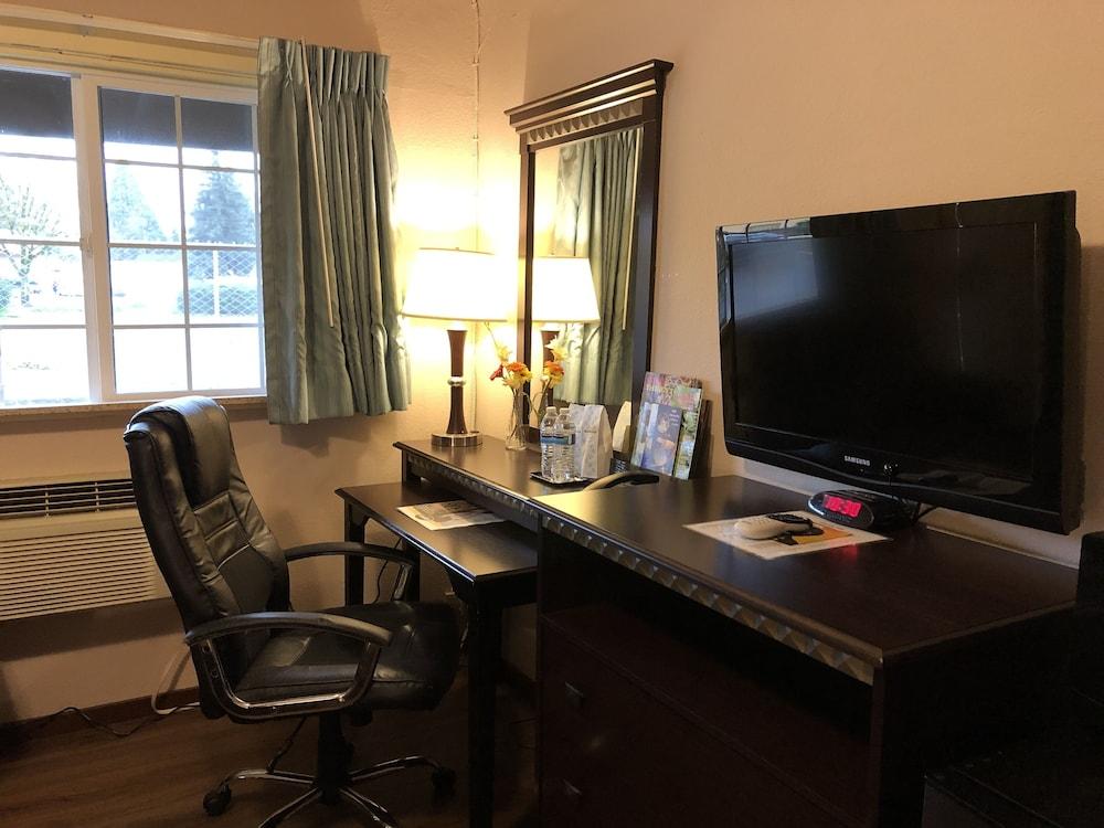 Valueinn Motel photo 32