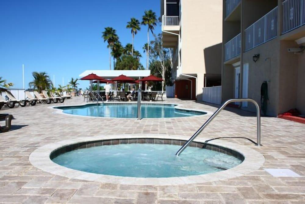 Beso Del Sol Resort photo 2